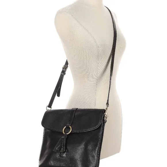 Dooney & Bourke 100% Leather Crossbody Bag Bags